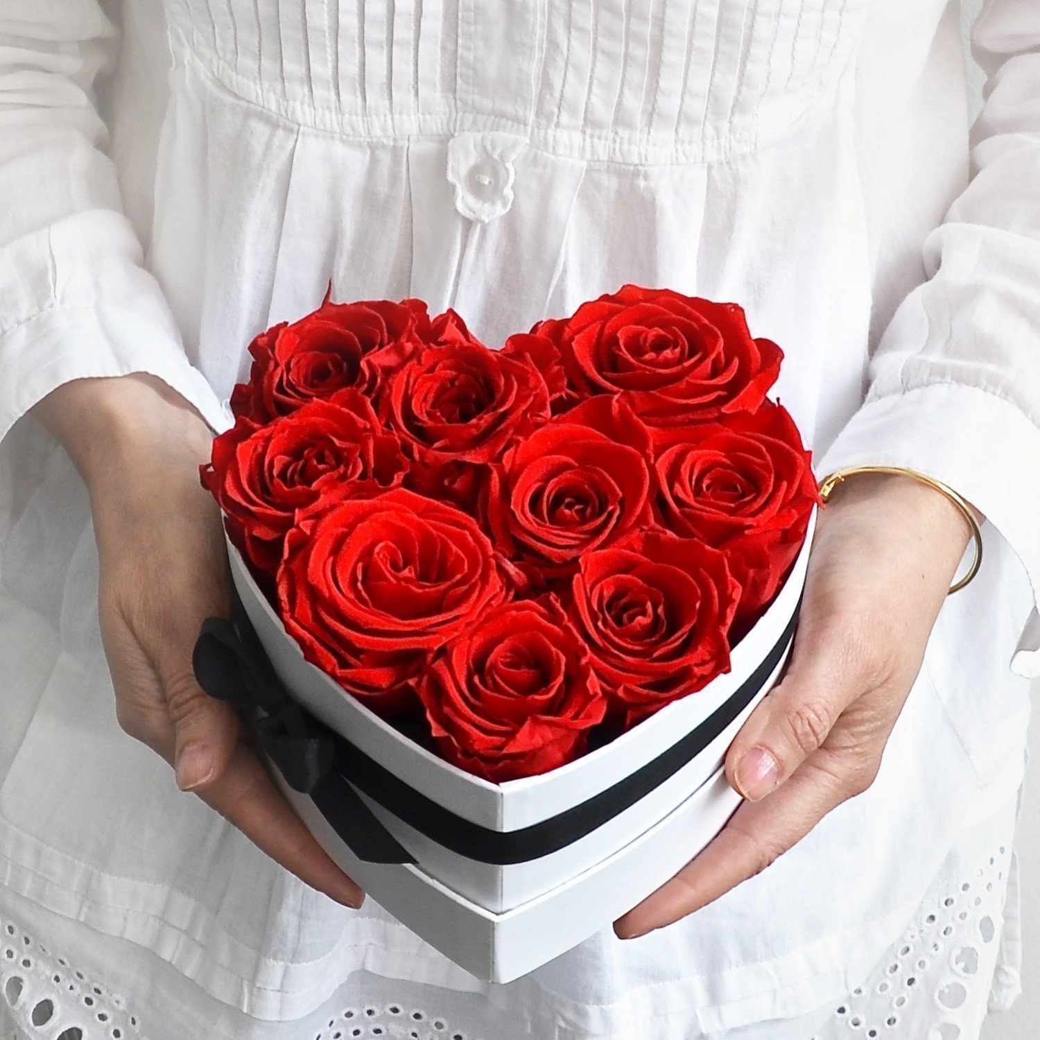 Herz Flowerbox small: Infinity Rosen in rot